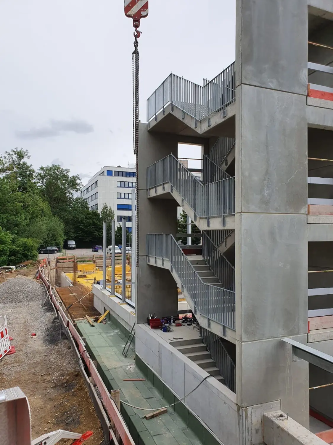 Karipov UG, Metallgeländer für Treppen