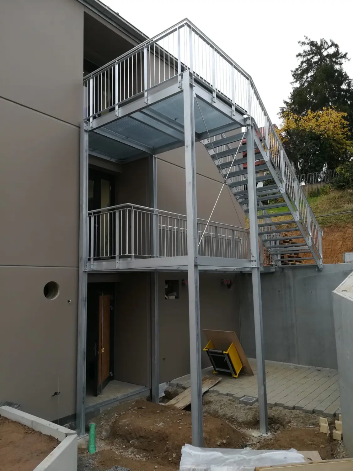 Karipov UG, Bauprojekt, Treppe  