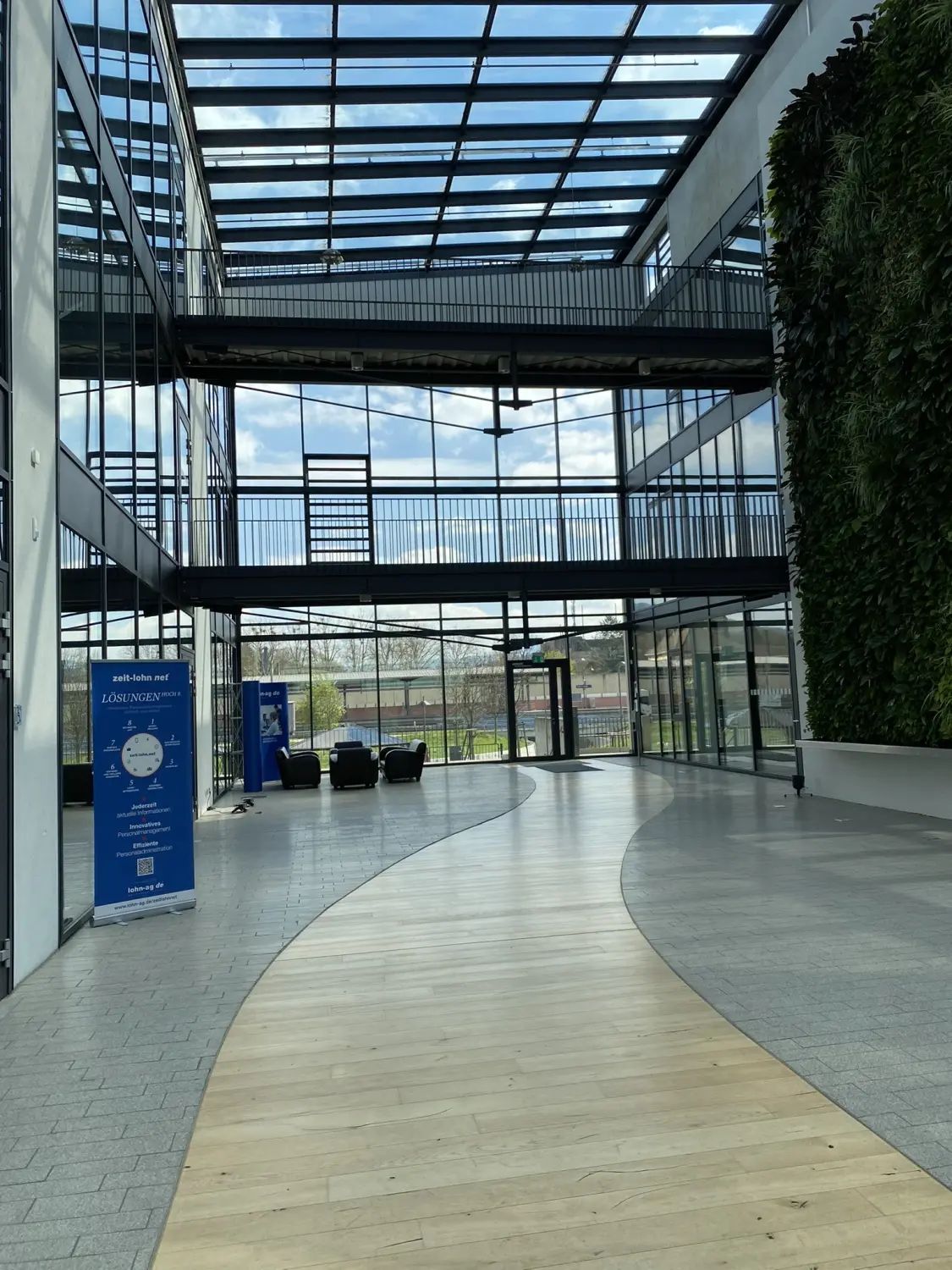 Karipov UG, Bauprojekt, Bauvorhaben inter