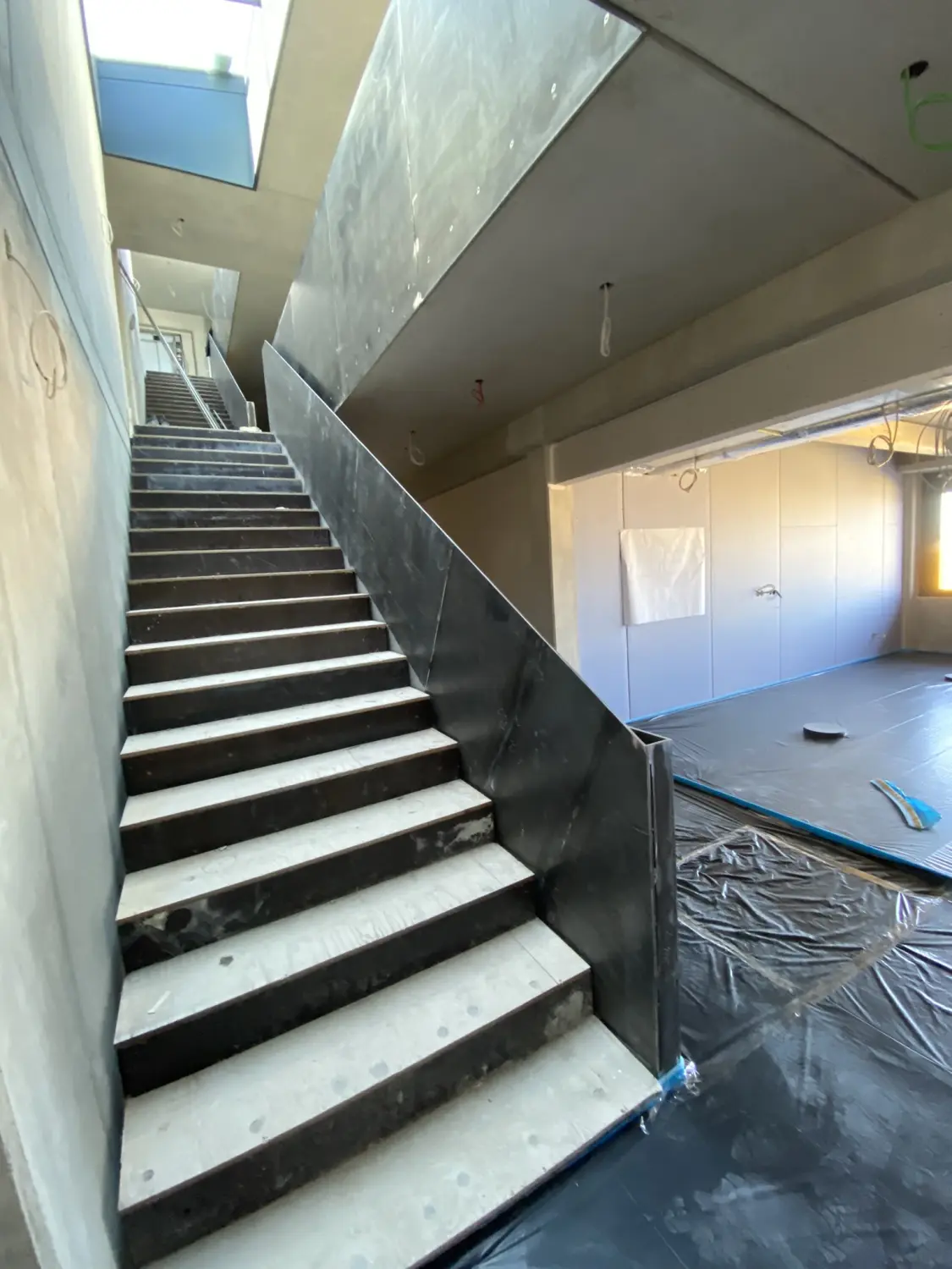 Karipov UG, Bauprojekt, Treppe